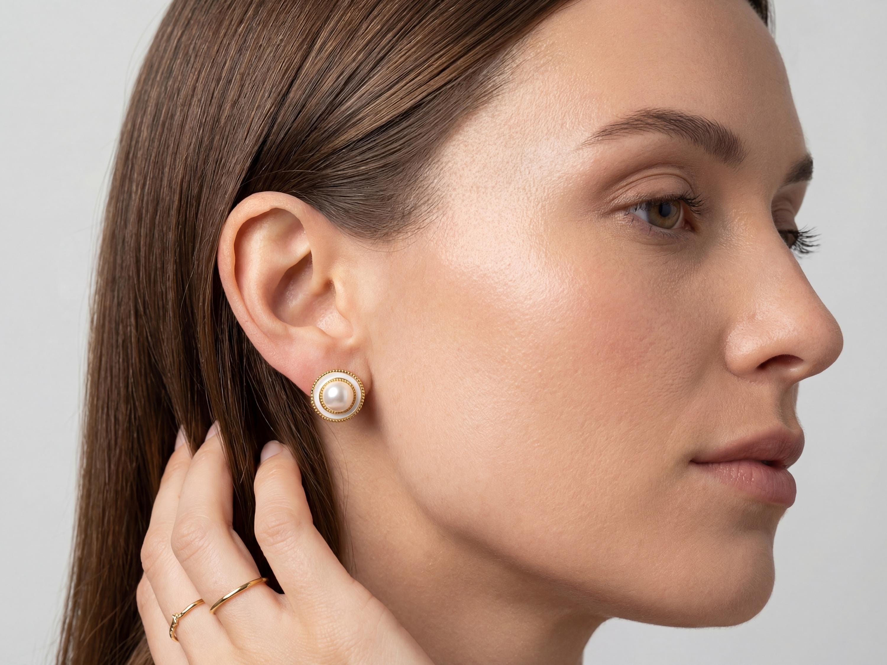 Pearl earrings listing image - Quiet luxury side profile