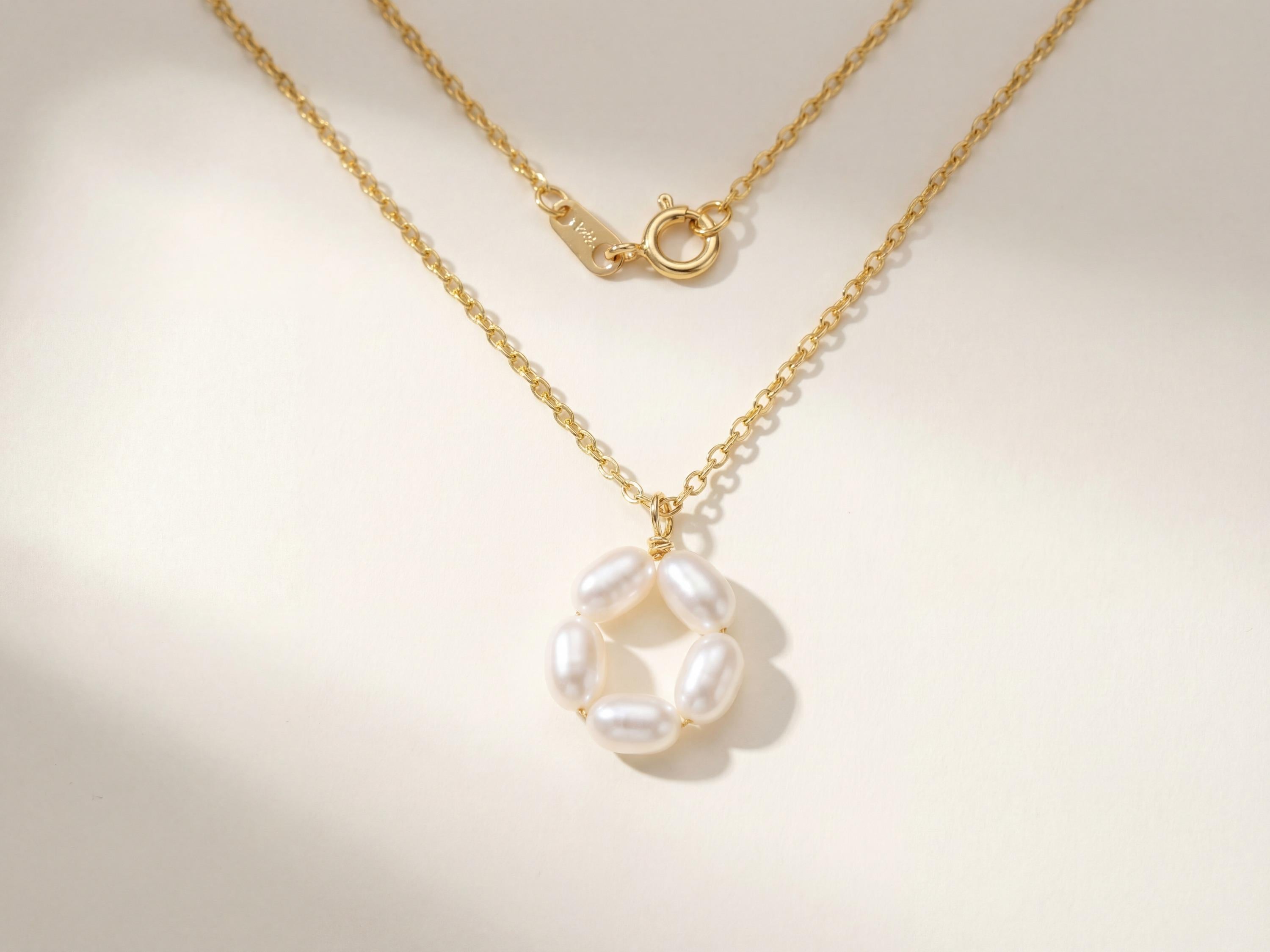 Pearl necklace listing image - Main hero image
