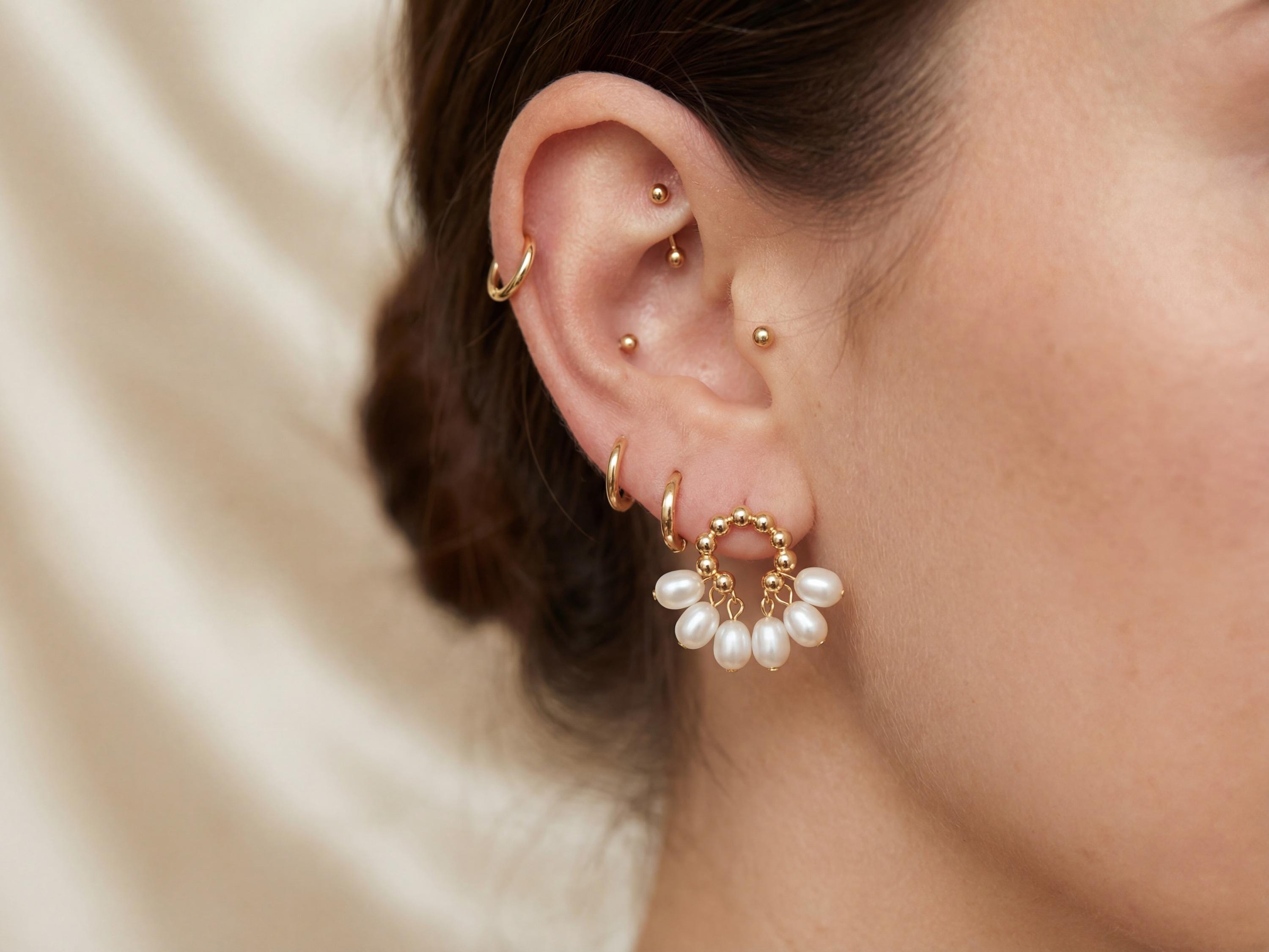 Pearl earrings listing image - Stacking look