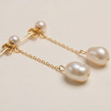 Pearl earrings listing image - Detail macro shot