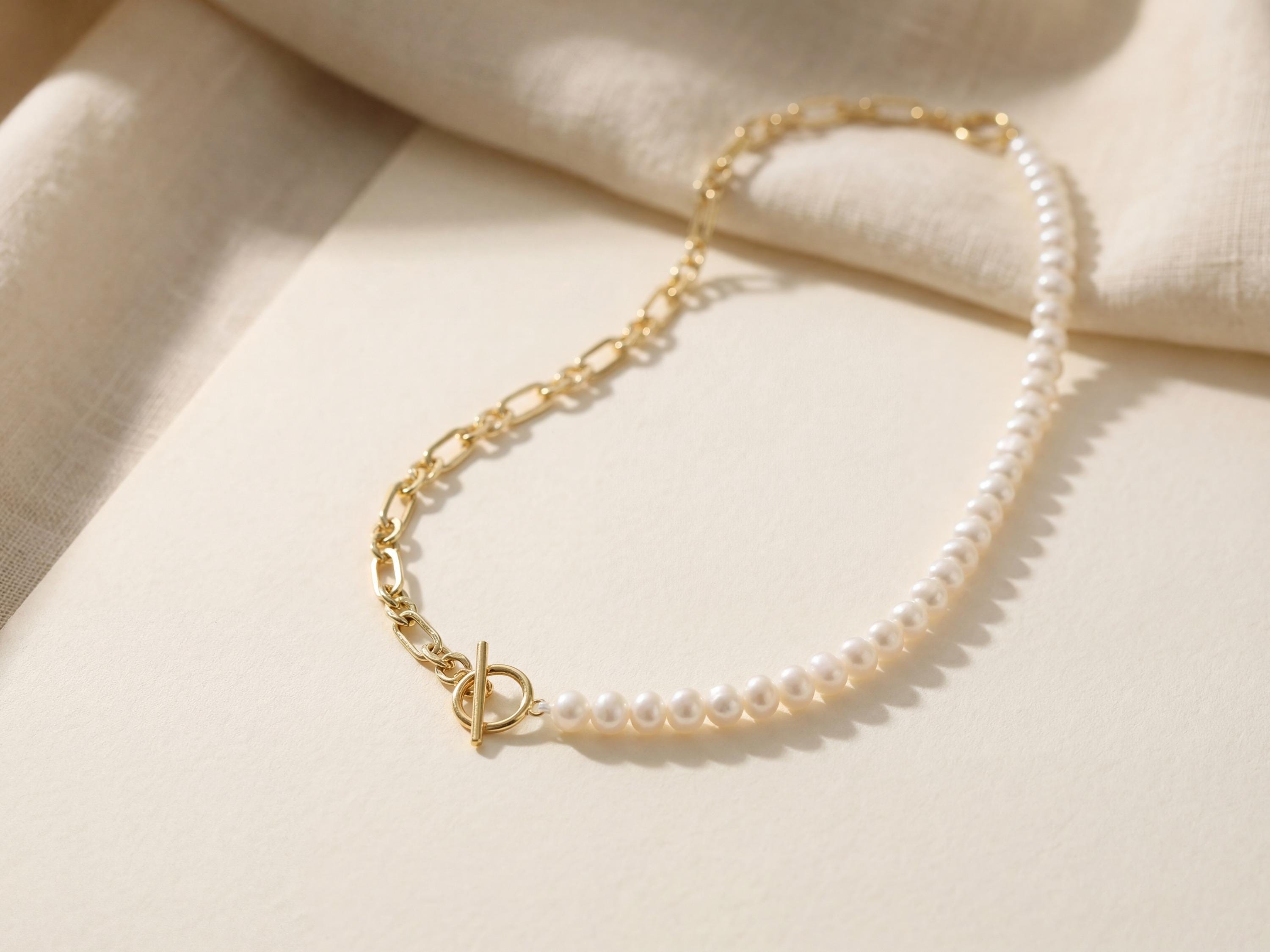 Pearl necklace listing image - Flat lay luxury shot