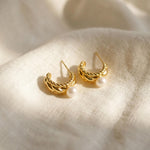 Pearl earrings listing image - Catbird-inspired romantic softness