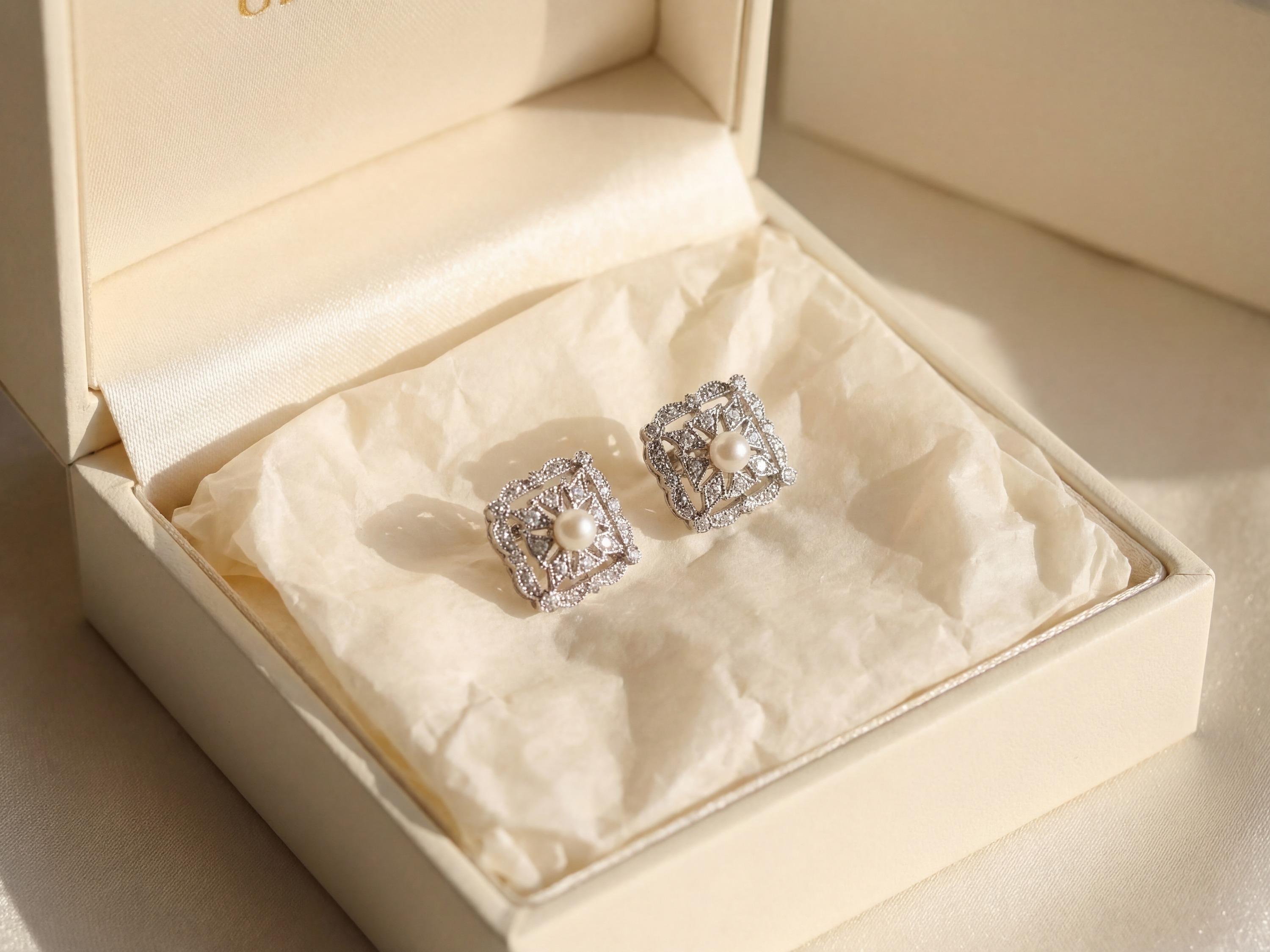 Sterling Silver Freshwater Pearl Stud Earrings: Diamond Square Design
