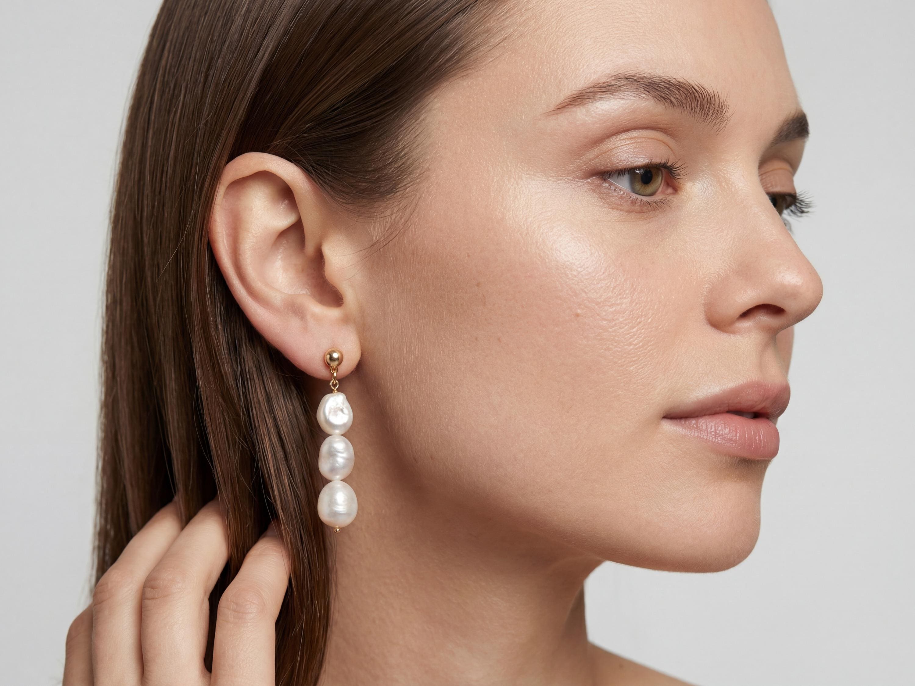 Pearl earrings listing image - Quiet luxury side profile