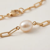 Pearl necklace listing image - Macro pearl detail