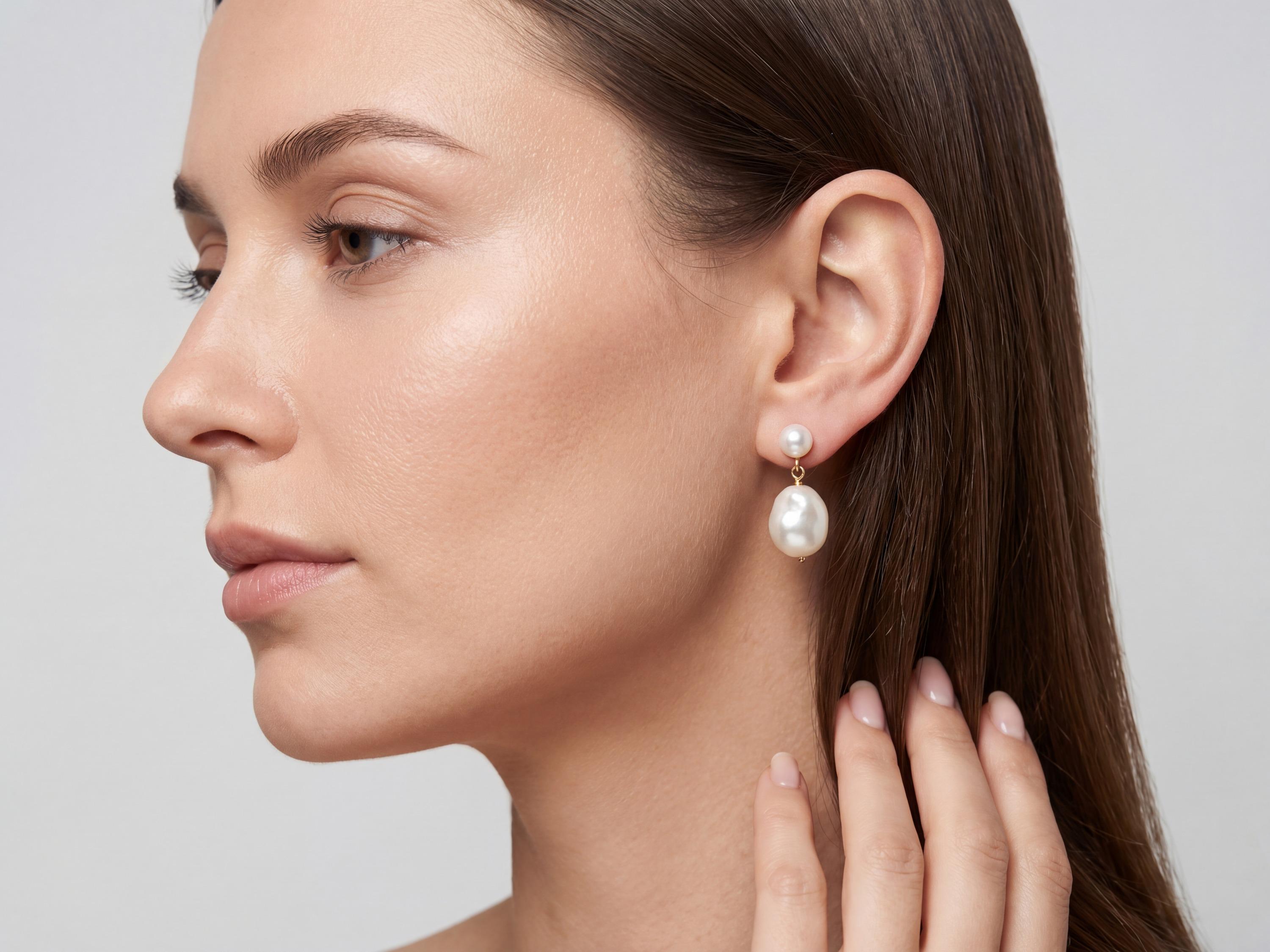 Pearl earrings listing image - Quiet luxury side profile