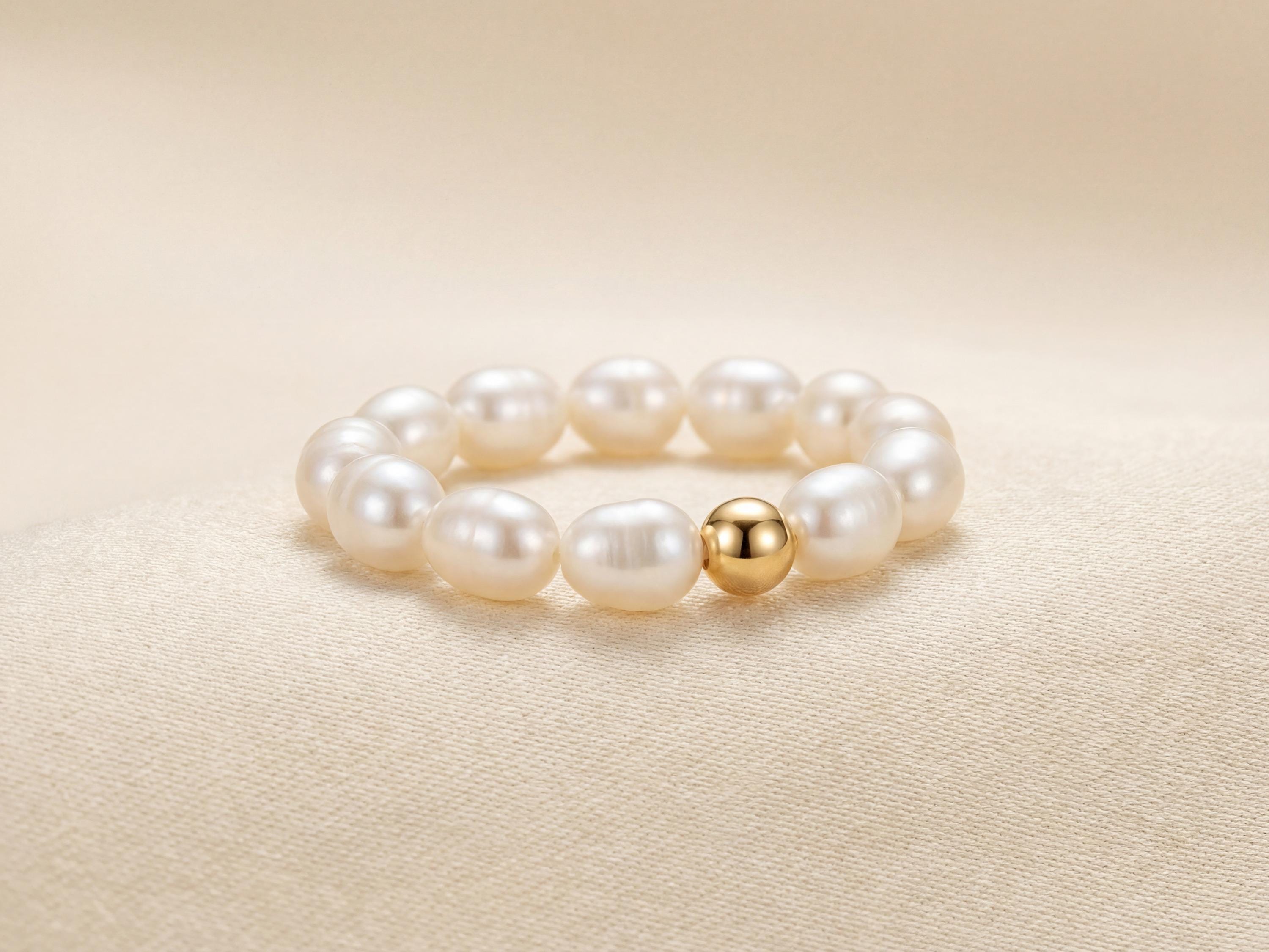 Pearl rings listing image - Clean studio close-up