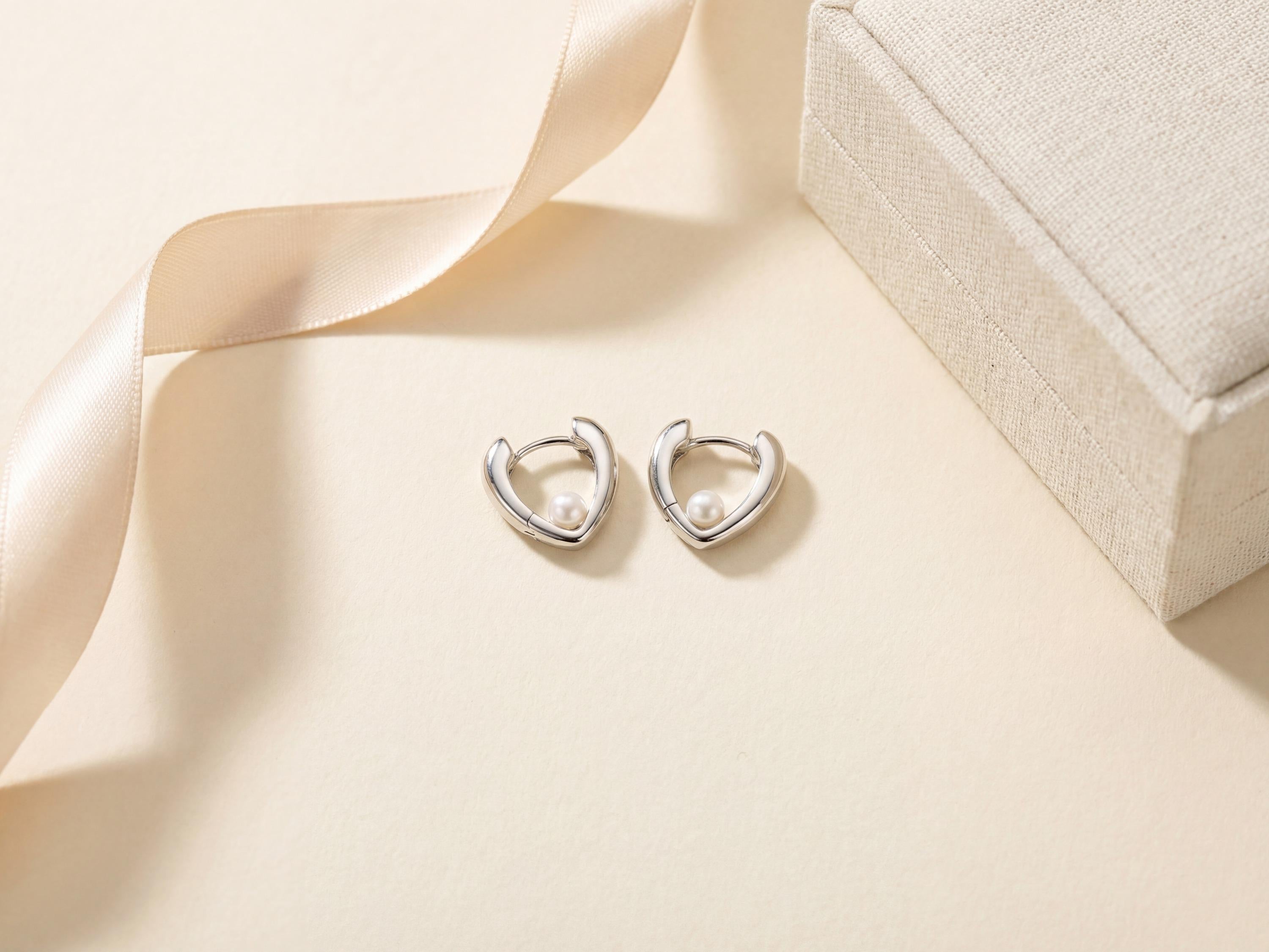 Pearl earrings listing image - Flat lay for listing gallery