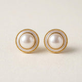 Pearl earrings listing image - Hero product shot