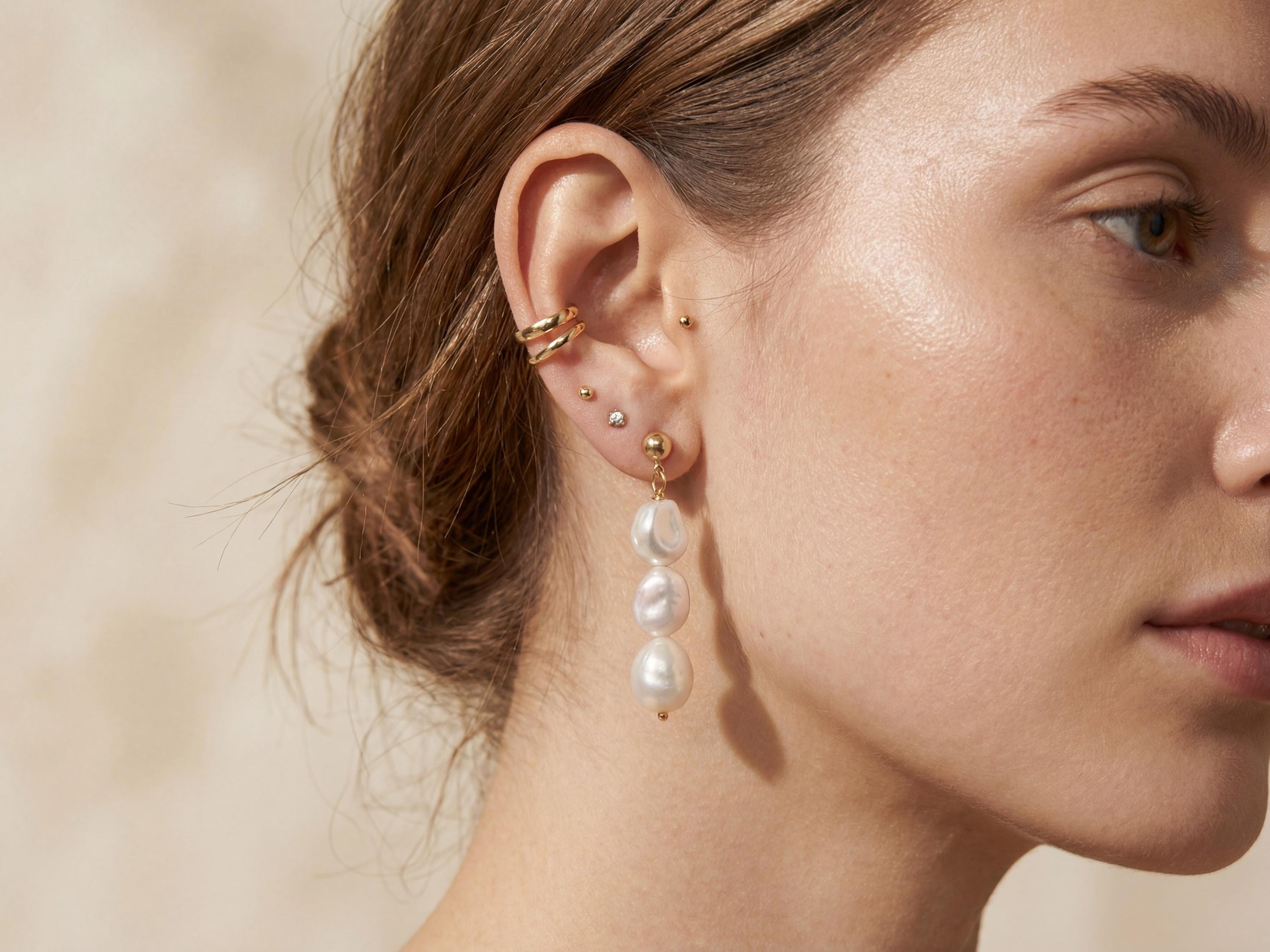 Pearl earrings listing image - Stacking look