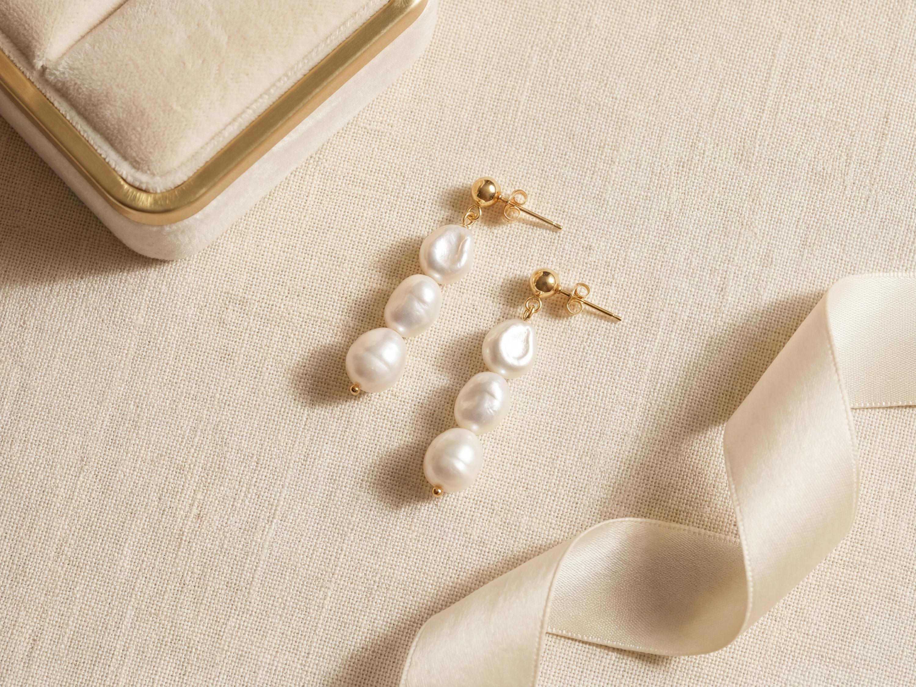Pearl earrings listing image - Flat lay for listing gallery
