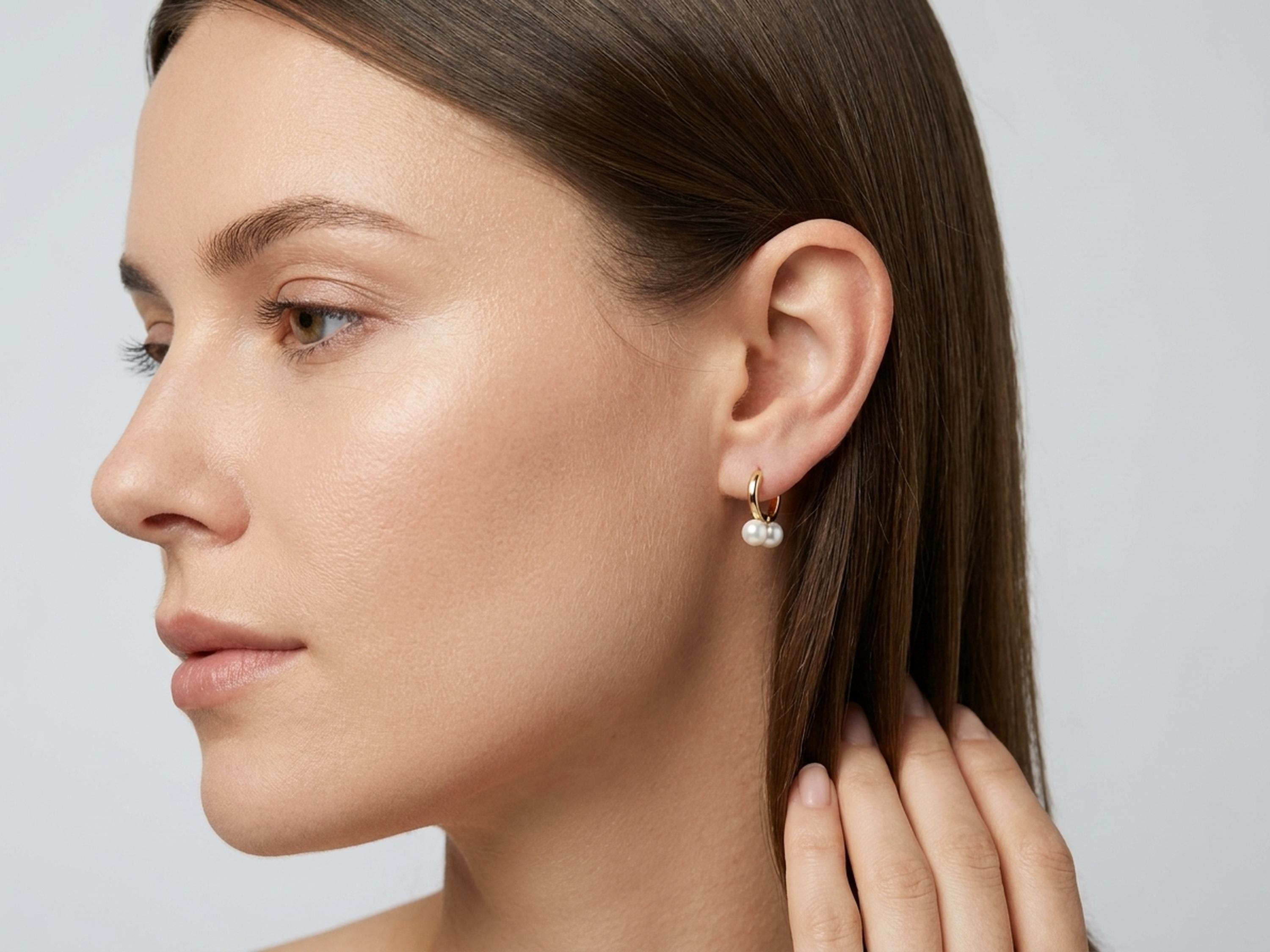 Pearl earrings listing image - Quiet luxury side profile
