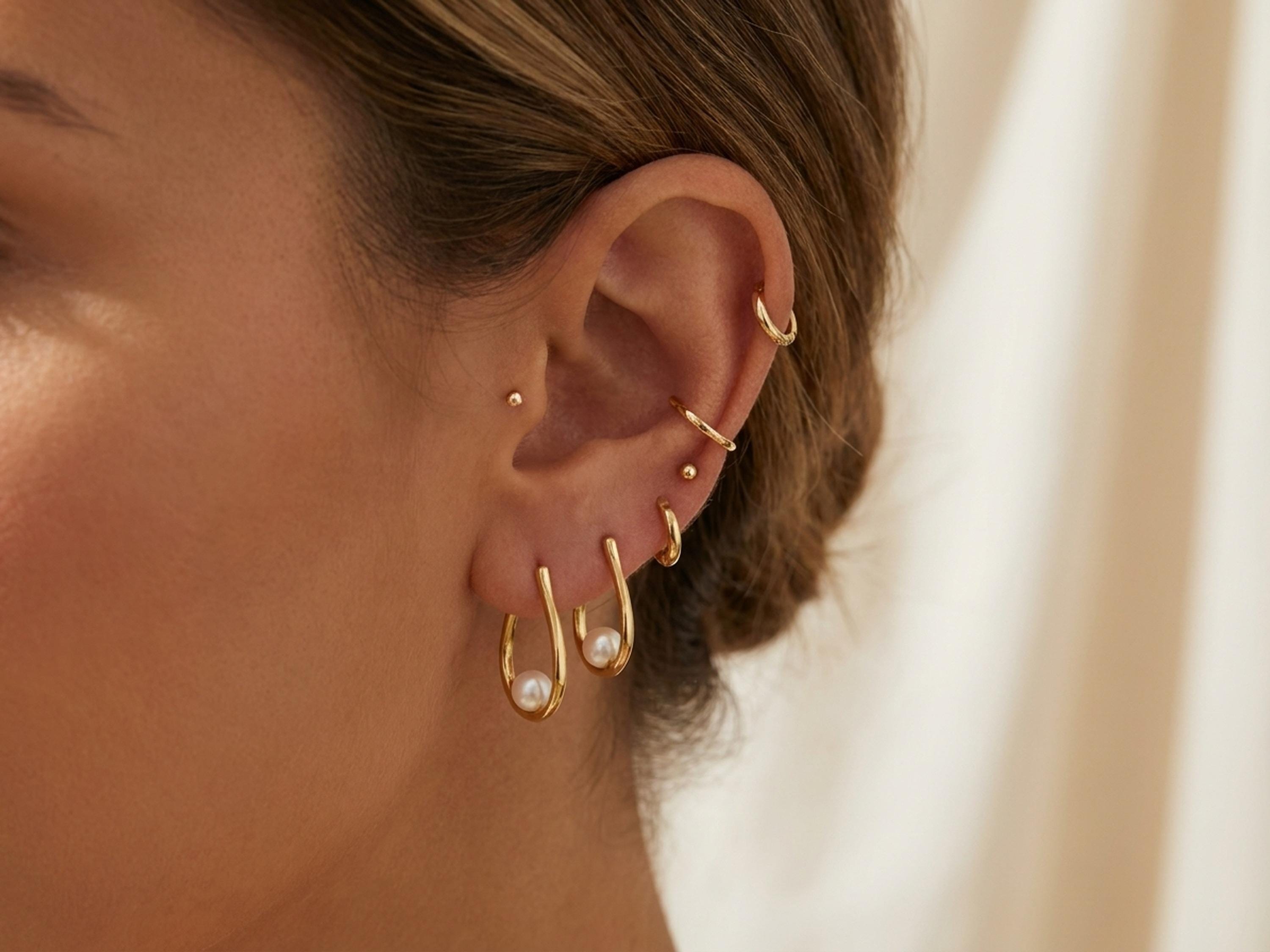 Pearl earrings listing image - Stacking look
