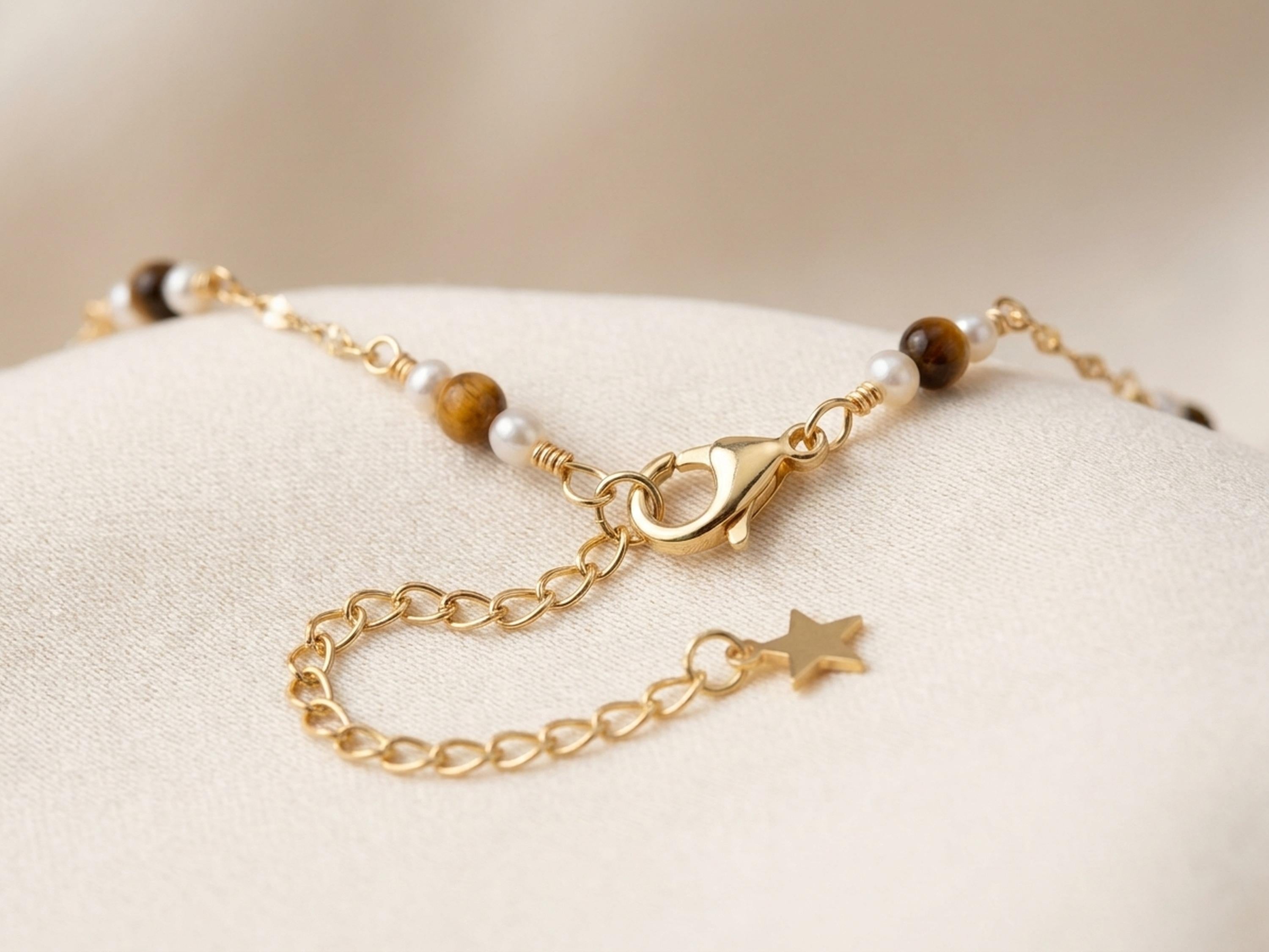 Pearl necklace listing image - Clasp and craftsmanship shot