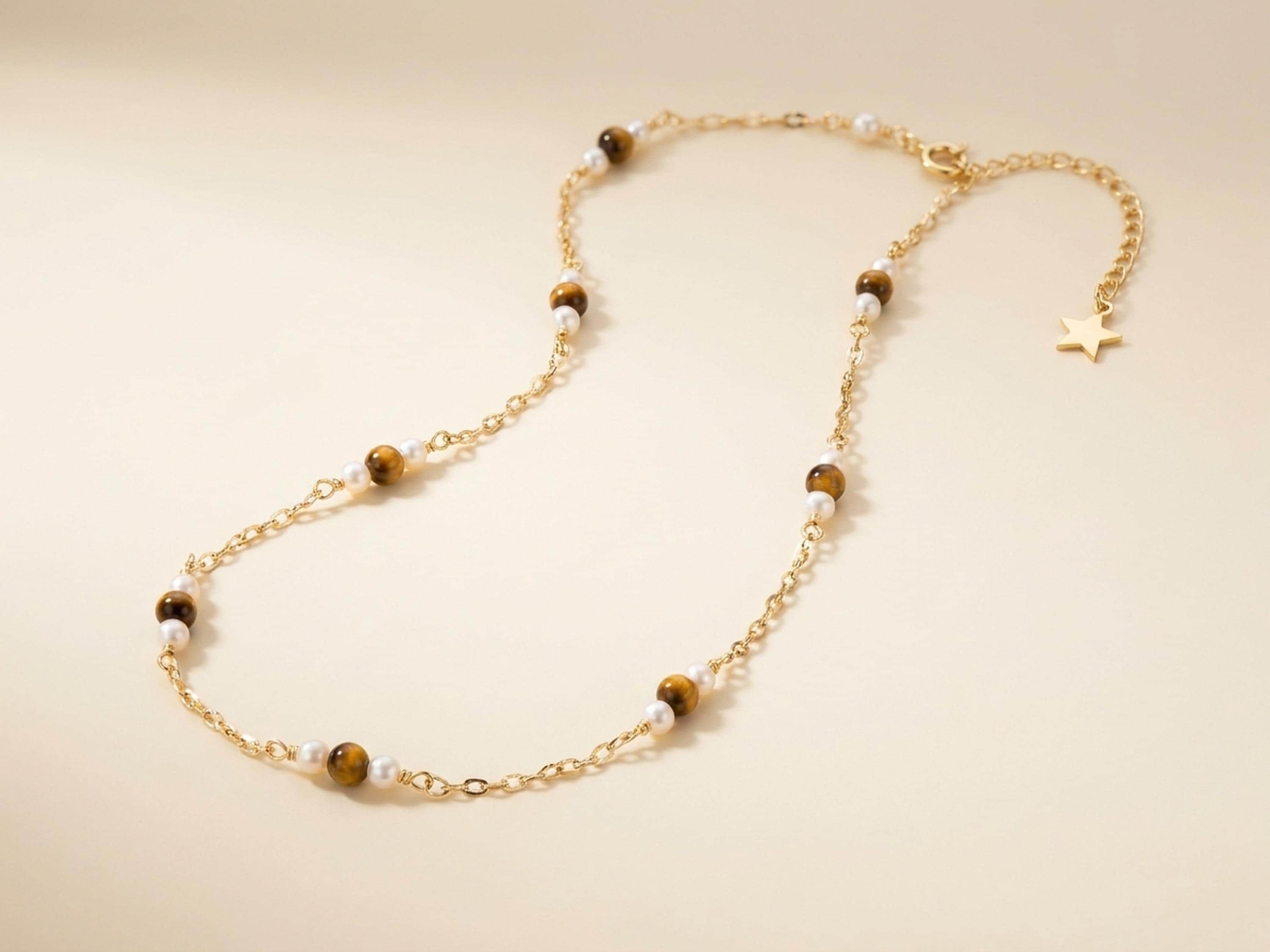 Pearl necklace listing image - Clean close-up product shot
