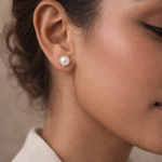 Caellia freshwater pearl stud earrings in 18K gold.